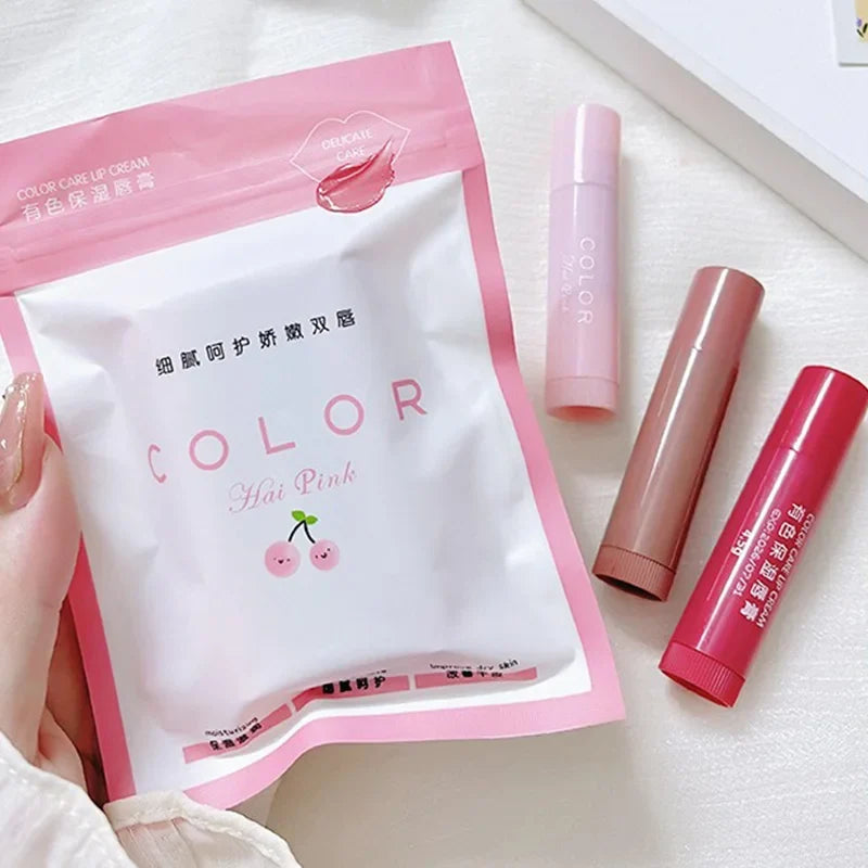 Bálsamo Labial con Color Uma